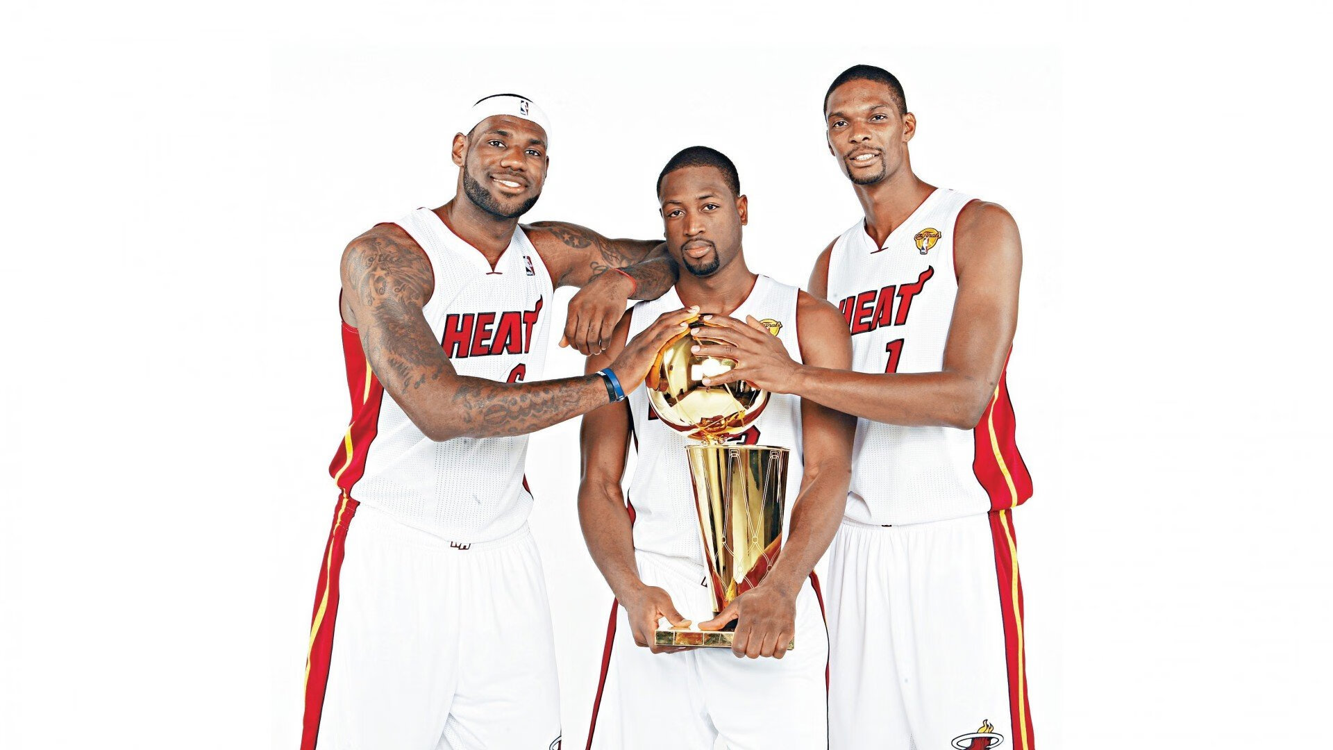 萨内独舞安联，哥伦比亚双星助拜仁横扫莱比锡红牛