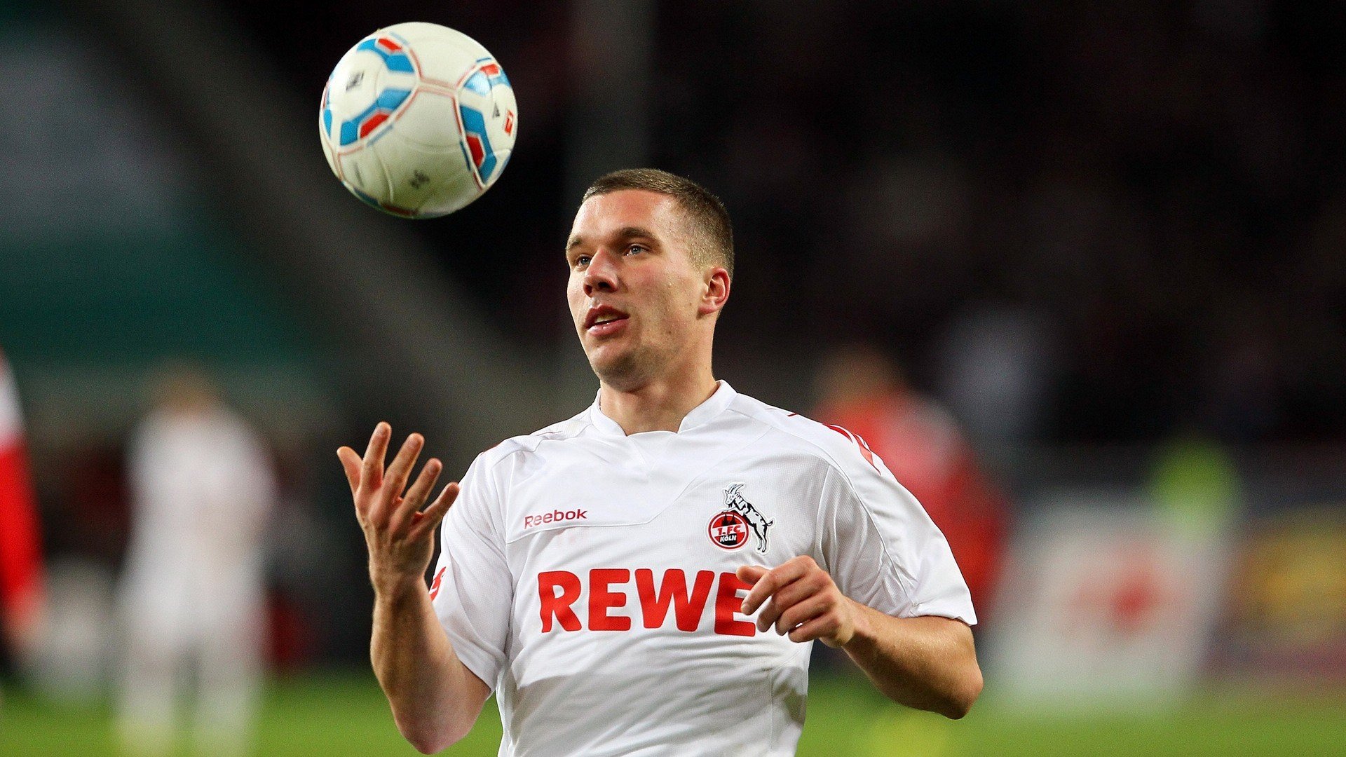 赛道传奇，红牛逆转威廉姆斯，汉密尔顿刷新不朽纪录